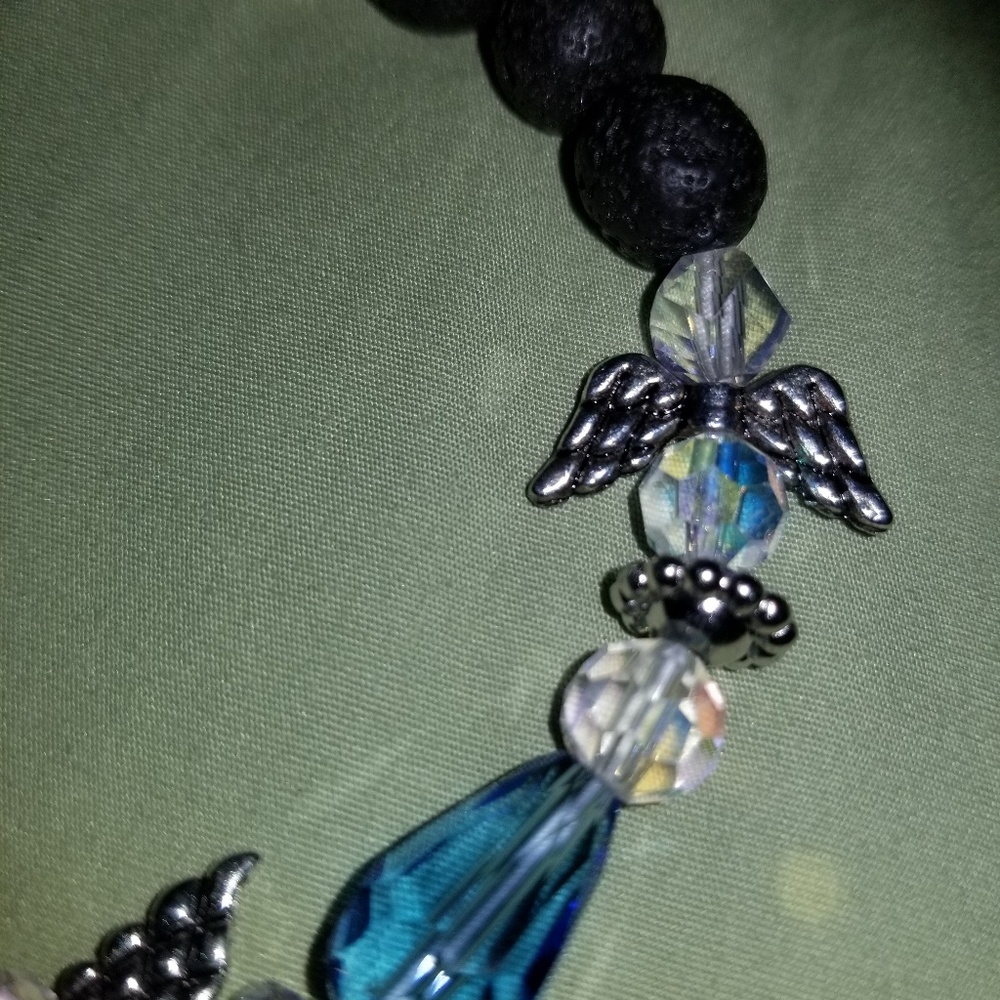 Essential oil lava bracelet - Picture 3 of 4